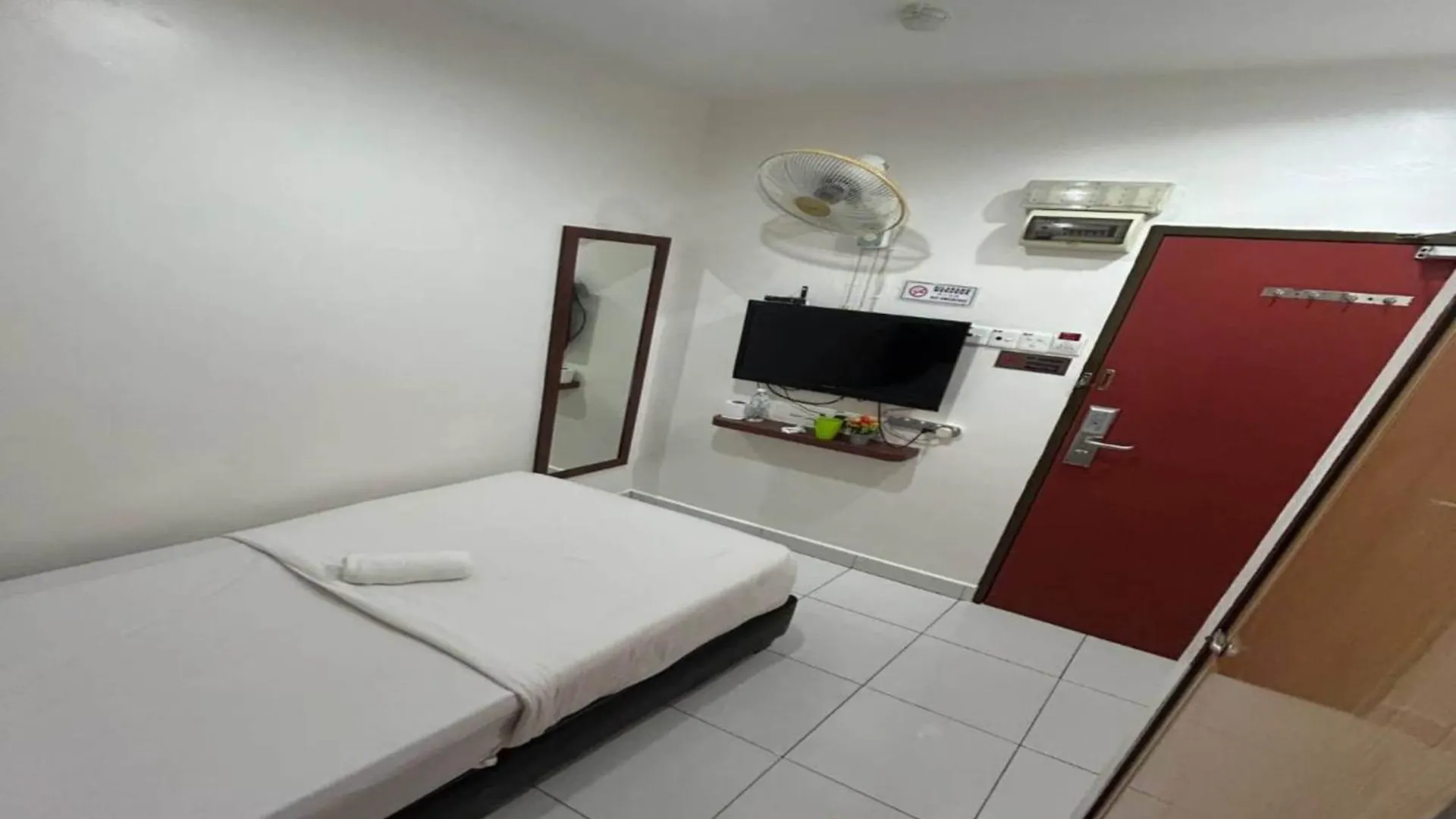**  Oyo 90950 Hotel Dns Ipoh Malásia